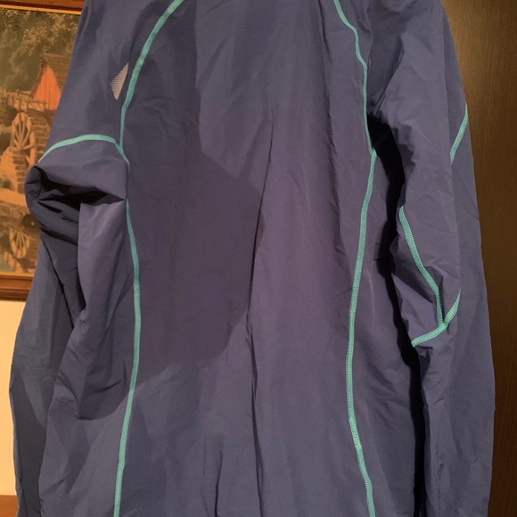 Eddie Bauer - Picture 4 of 8